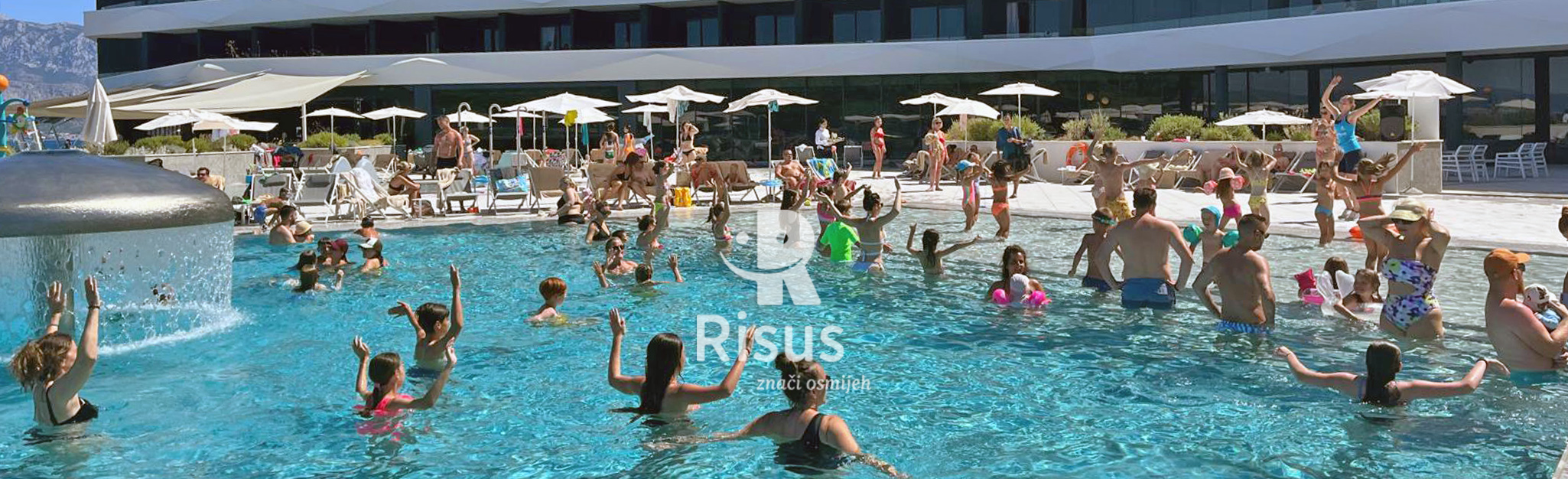 aqua-aerobic-na-bazenu-grand-hotela-view-risus animacija-2023